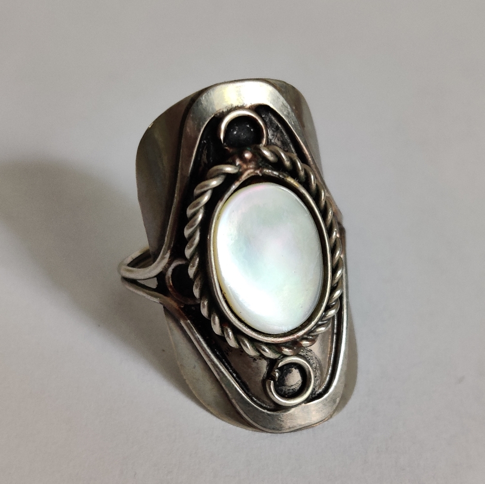 Vintage Adjustable Alpaca Silver Ring with Mother of Pearl